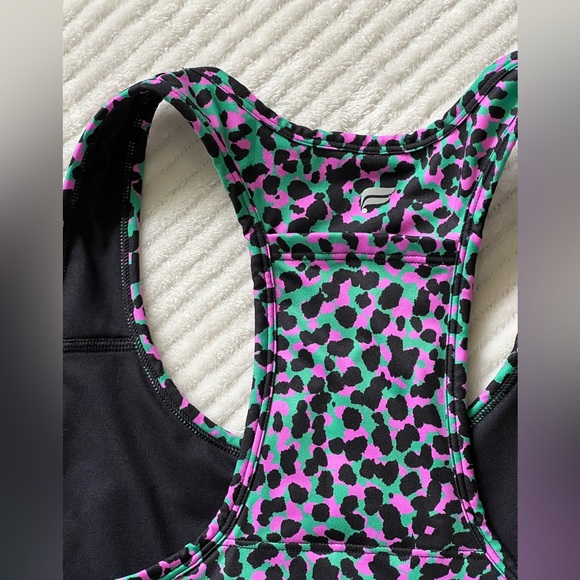 Fabletics — Matching athletic set bundle - Picture 10 of 13